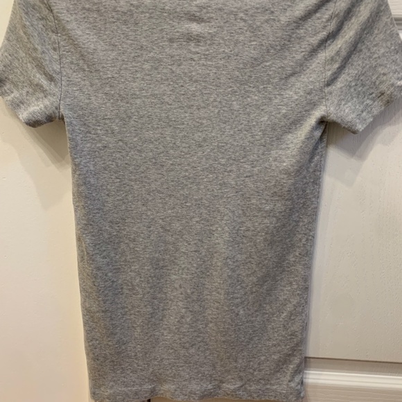Gap Tops - Picture 2 of 6